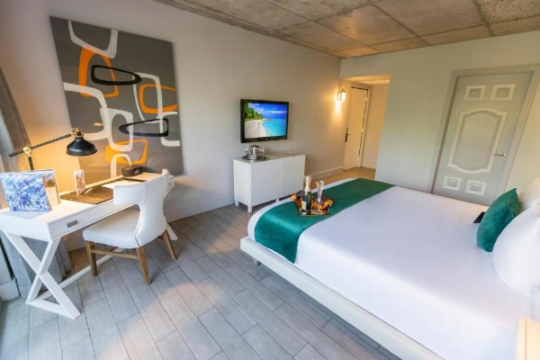 Riviera South Beach Hotel image 29